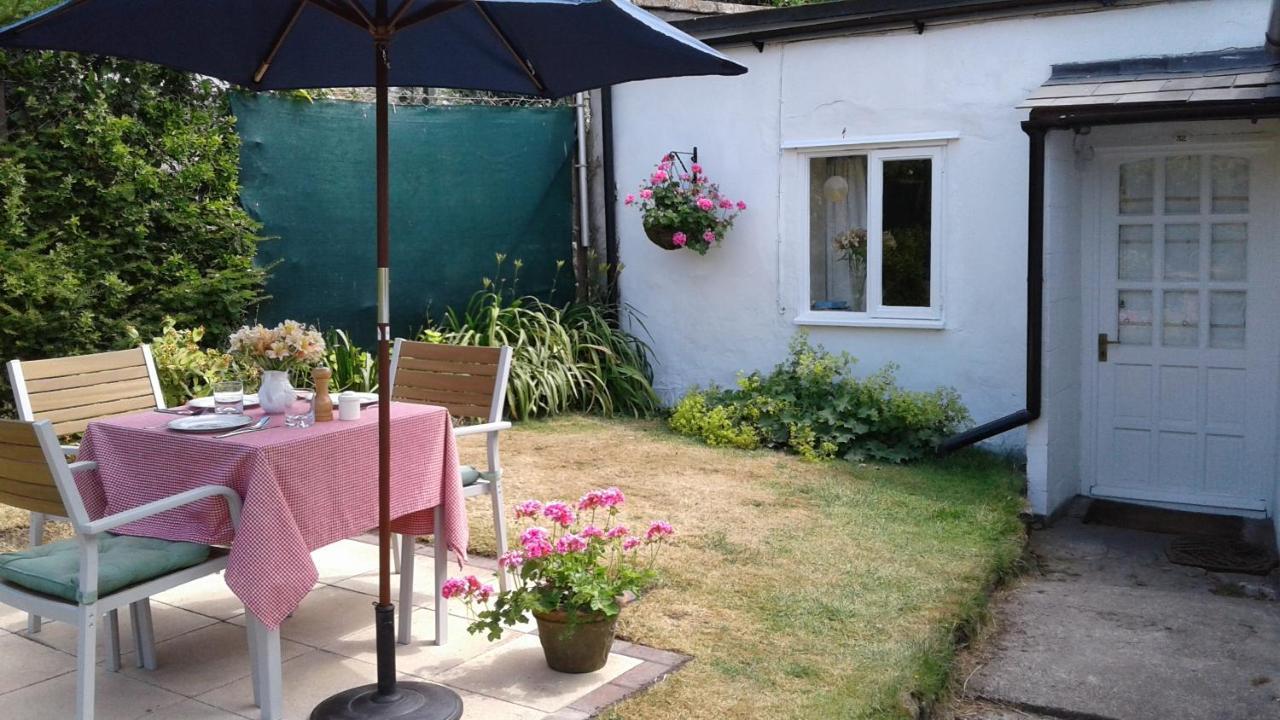The Cottage At Weston Lawn Bath Exterior photo