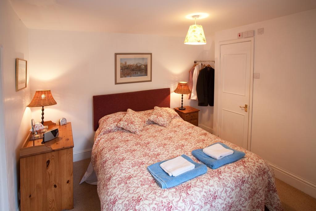 The Cottage At Weston Lawn Bath Room photo
